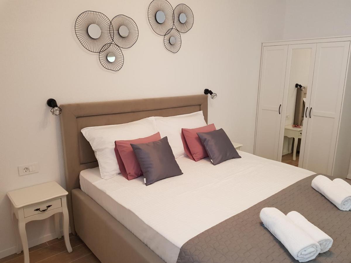 La Vista Apartments มีมิตเซ ภายนอก รูปภาพ