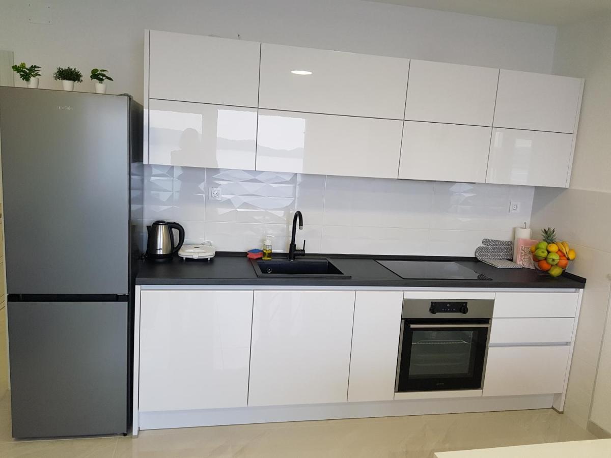 La Vista Apartments มีมิตเซ ภายนอก รูปภาพ